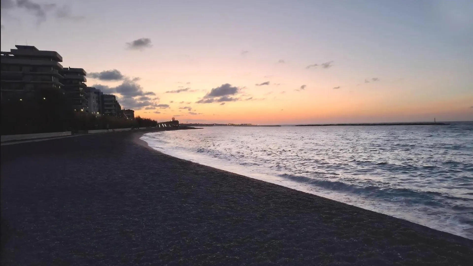 Oceanomare Beach Home Bari 0*,  Italy